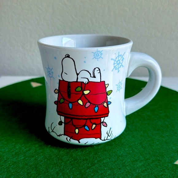 ❗️SNOOPY PEANUTS HOME SWEET HOME WINTER HOLIDAY COFFEE TEA DECOR MUG - Picture 2 of 4